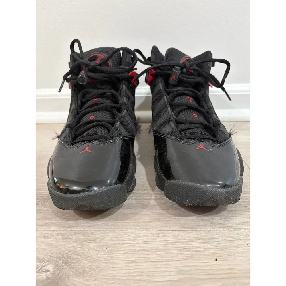 Jordan rings black